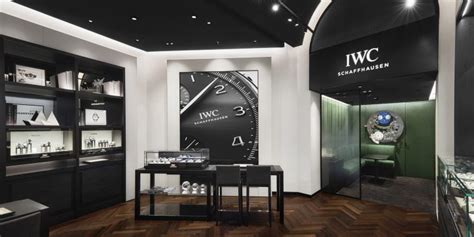 Orari IWC Schaffhausen Boutique – Milano 